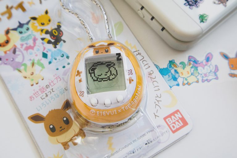 eevee x tamagotchi