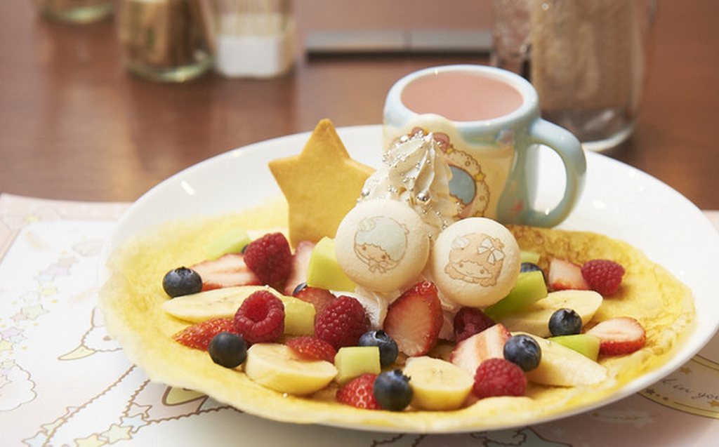 Little Twin Stars fruit crepes with special mug 