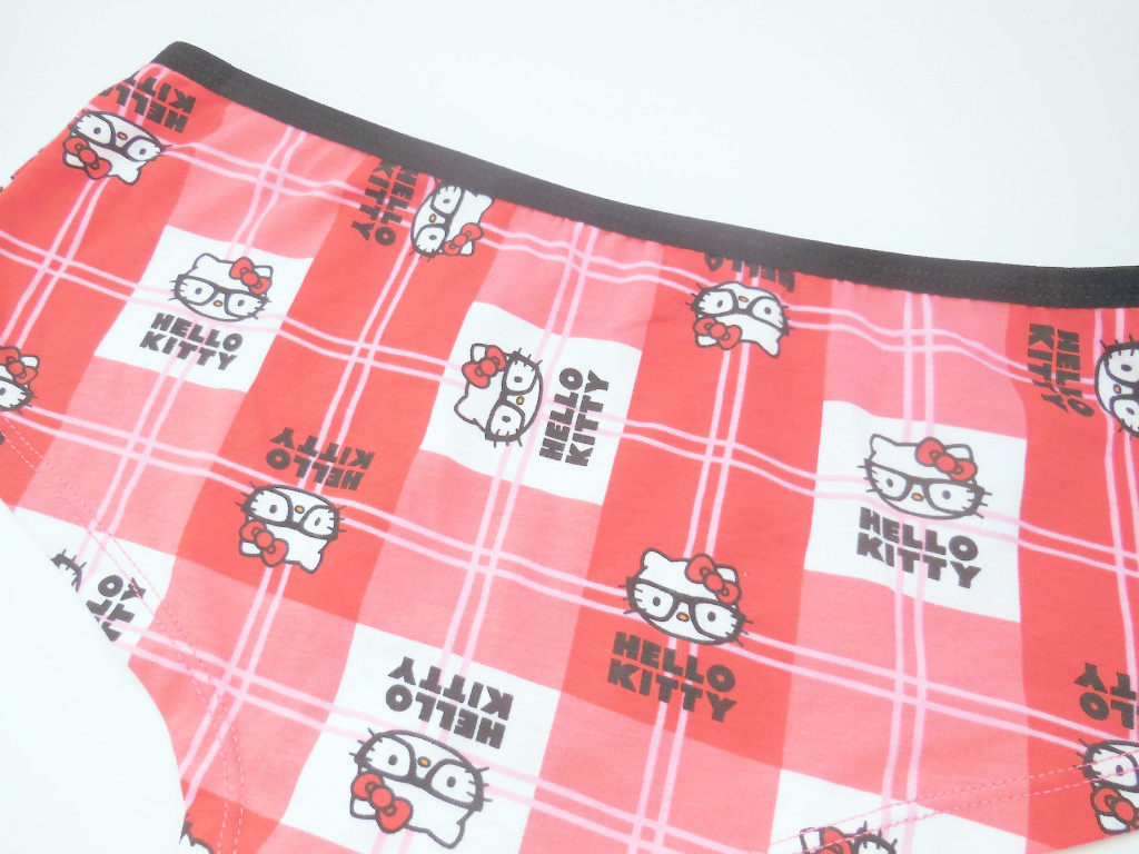 glasses Hello Kitty undies