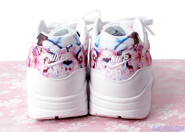 Sakura Nike Air Max 1 sneaker back detail
